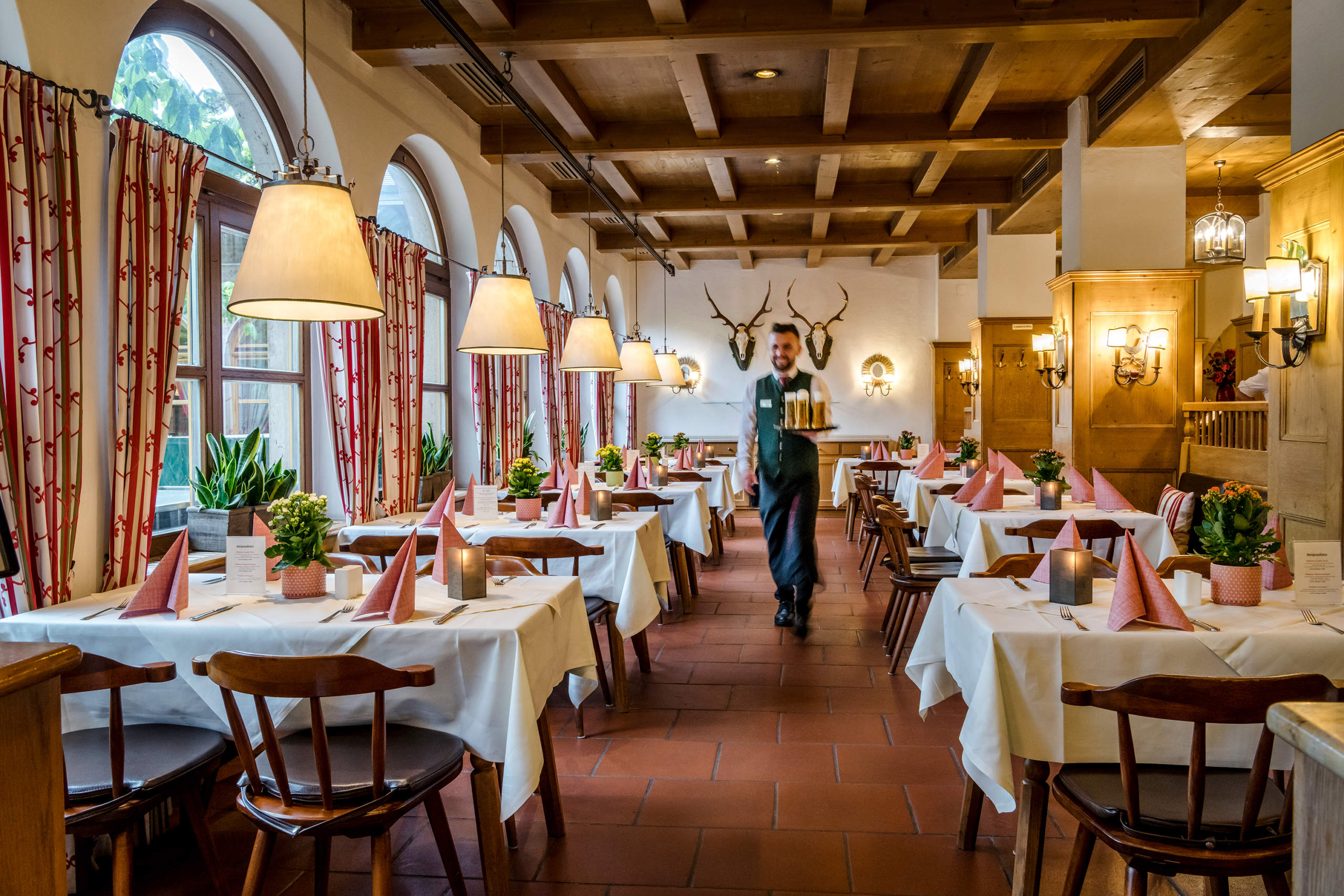 Braurestaurant-IMLAUER_7-scaled
