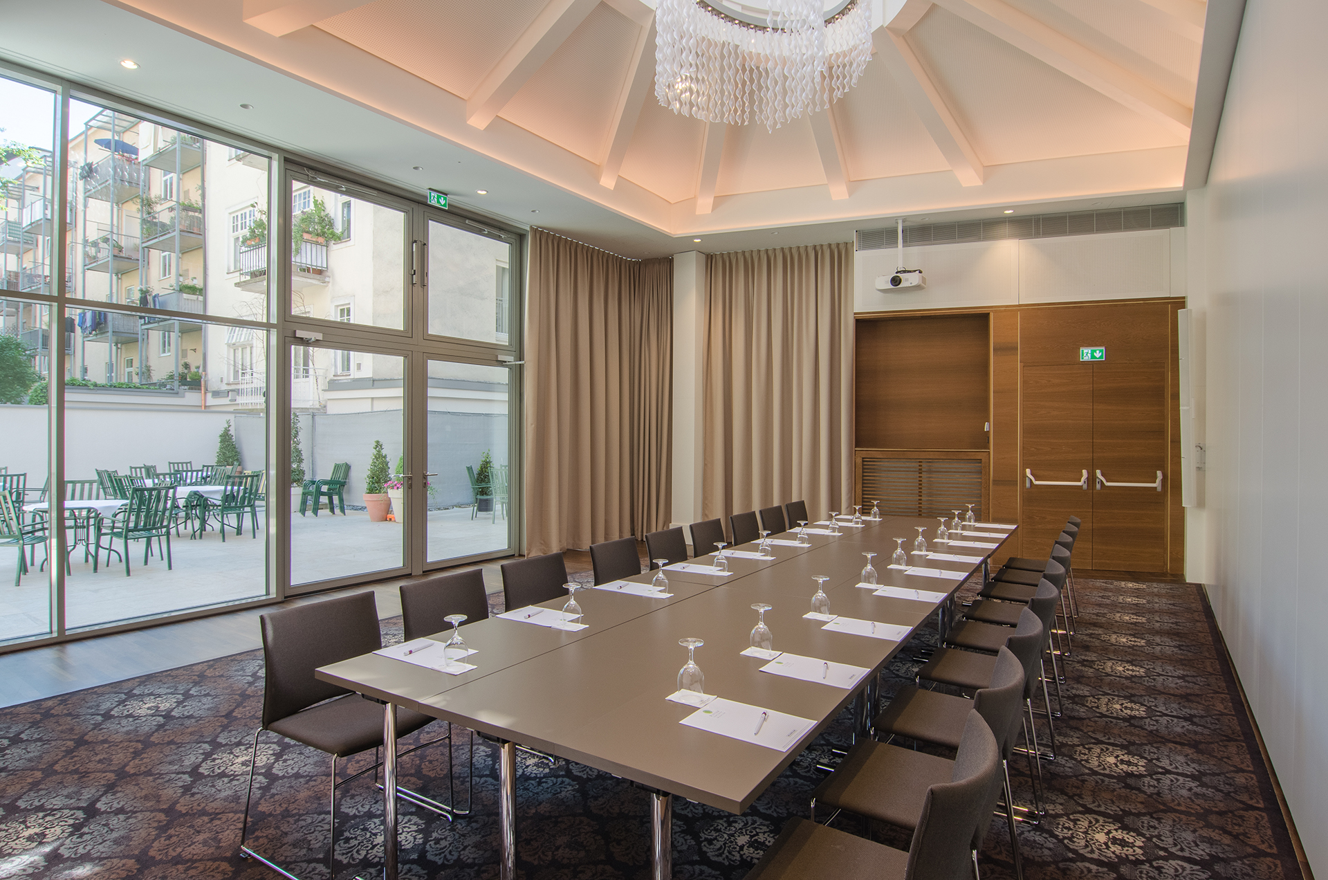 PitterSaal-3-Blocktafel