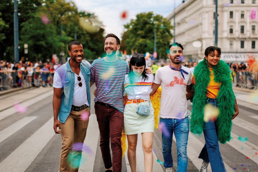 bild: Bei der Regenbogenparade in Wien