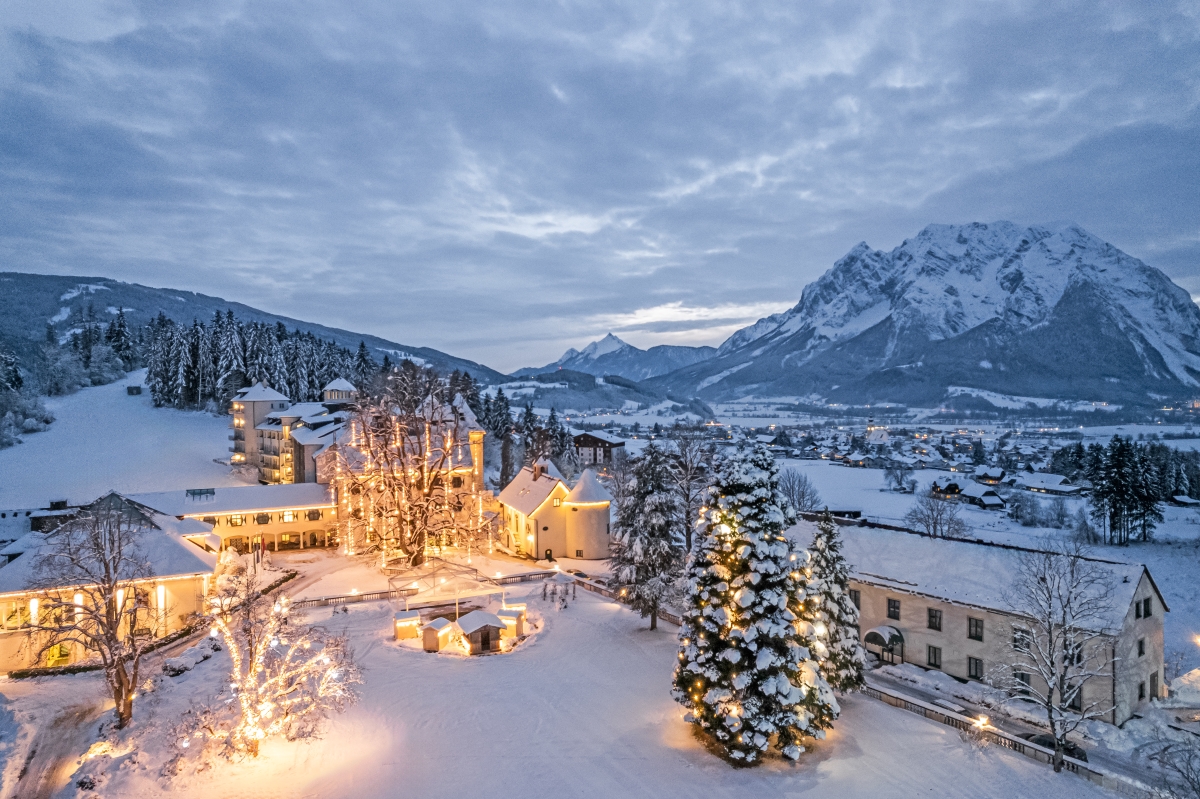 Weihnachtsbeleuchtung IMLAUER Hotel Schloss Pichlarn