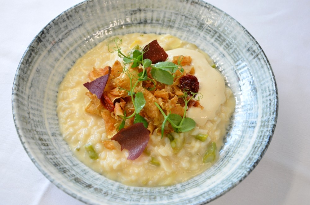 Bild: Spargelrisotto mit Rhabarber