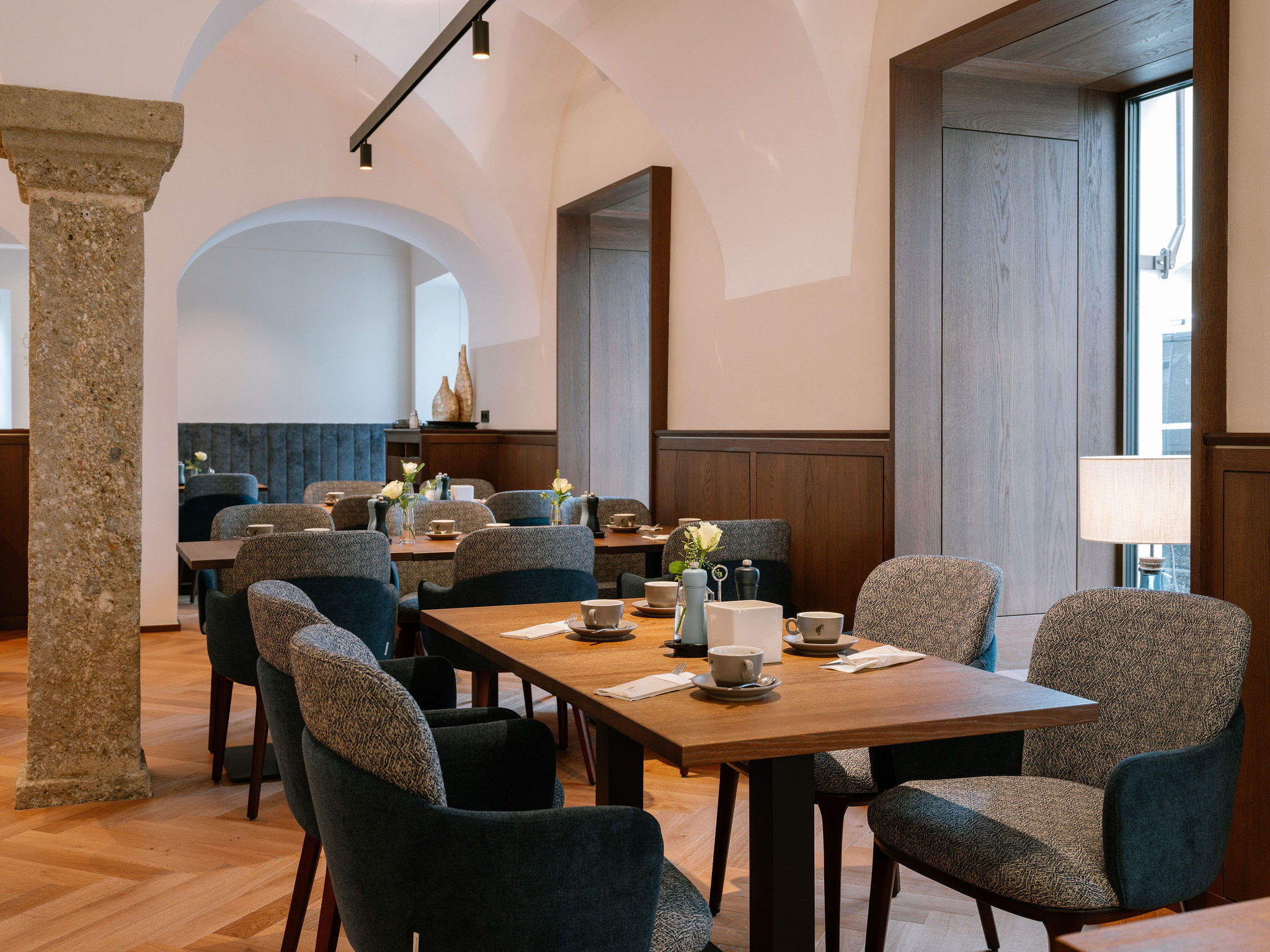 Bild: Innenansicht der IMLAUER Brasserie Mirabell