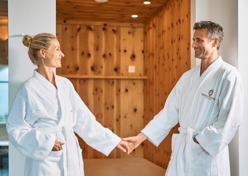 Bild: Verliebtes Paar in der Private Spa Suite
